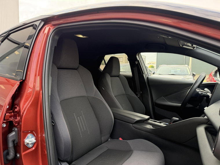 Vehicle Image 8