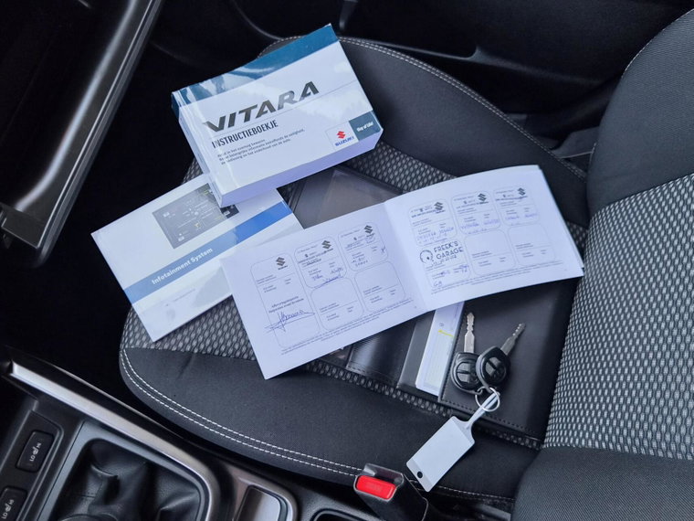 Vehicle Image 12