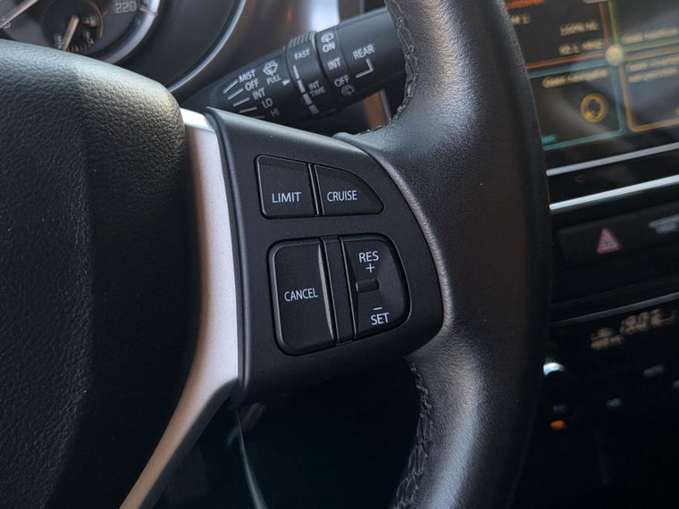 Vehicle Image 21