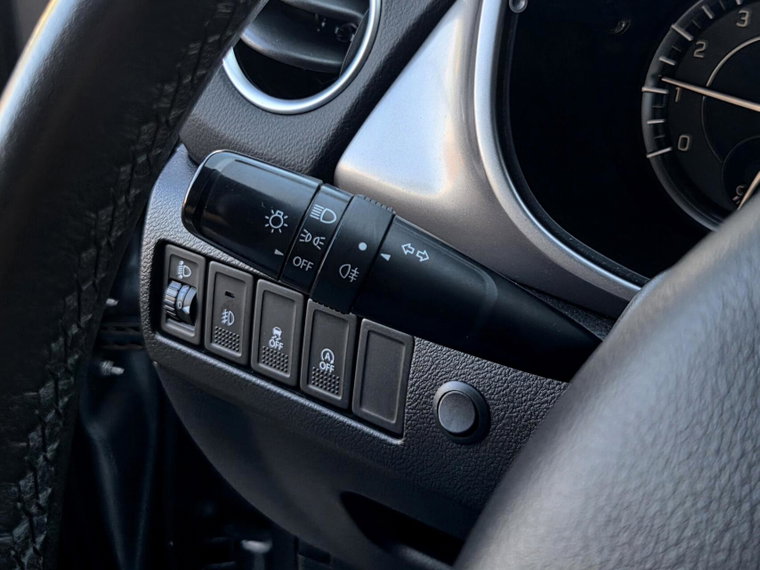 Vehicle Image 24