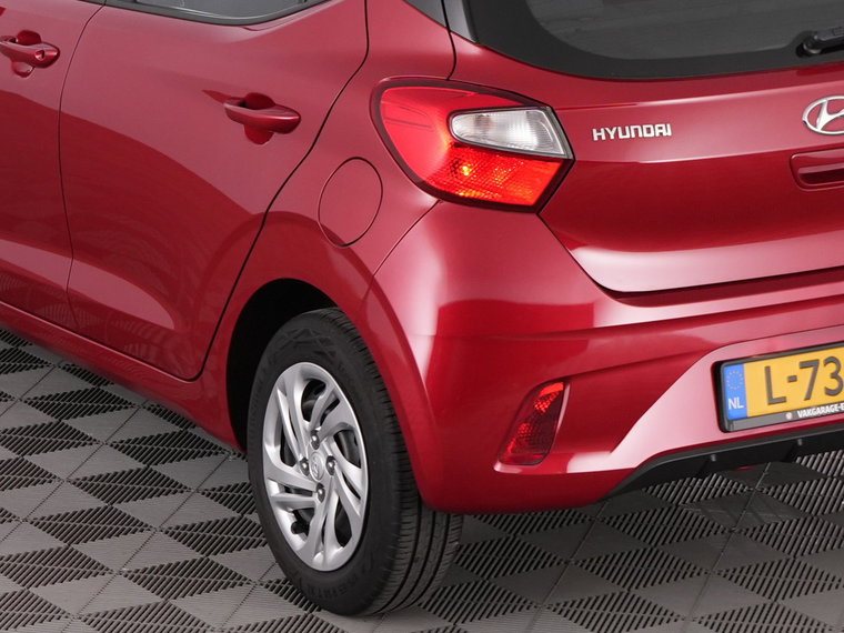 Vehicle Image 12