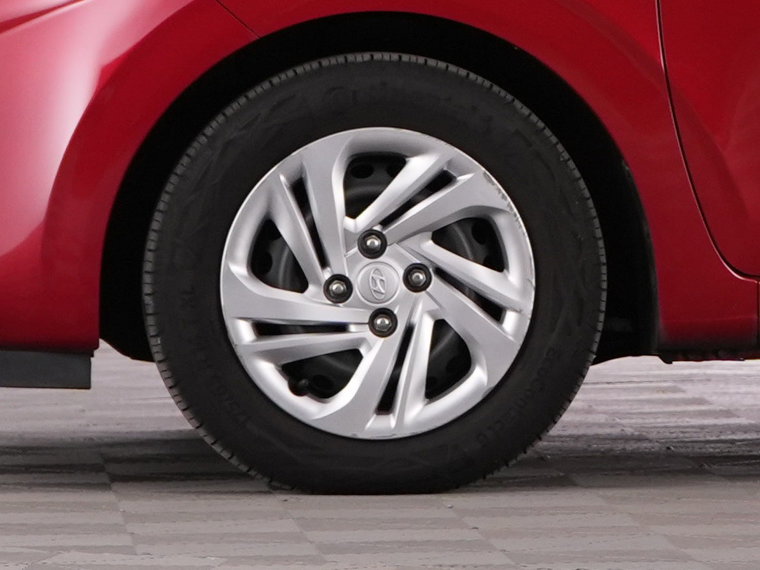 Vehicle Image 37
