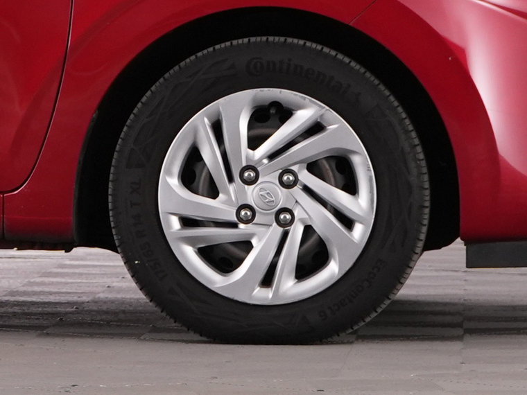 Vehicle Image 40
