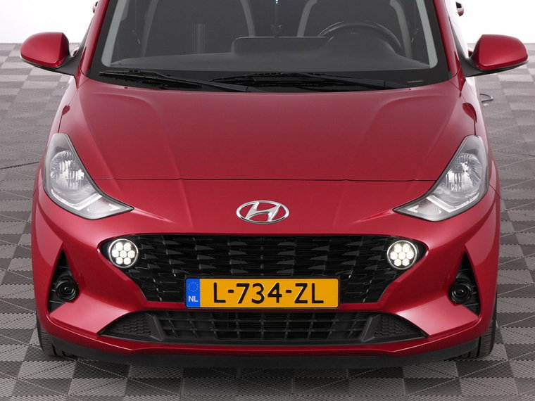 Vehicle Image 9