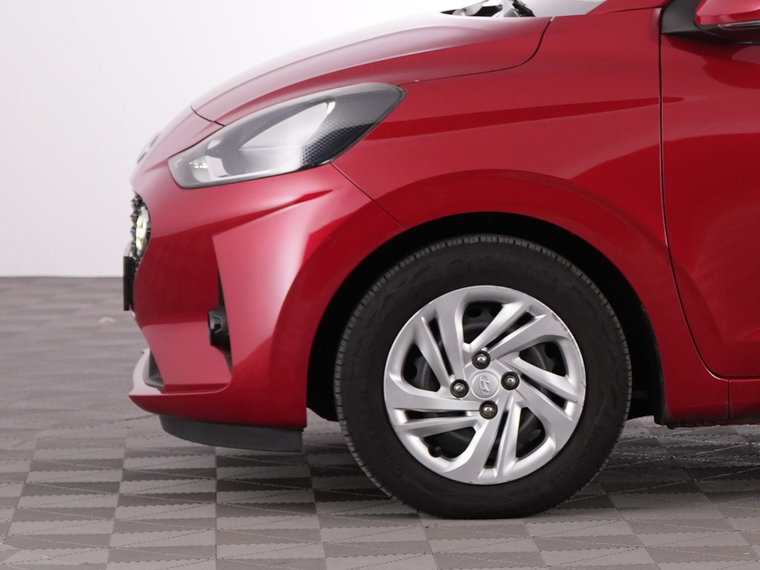 Vehicle Image 10