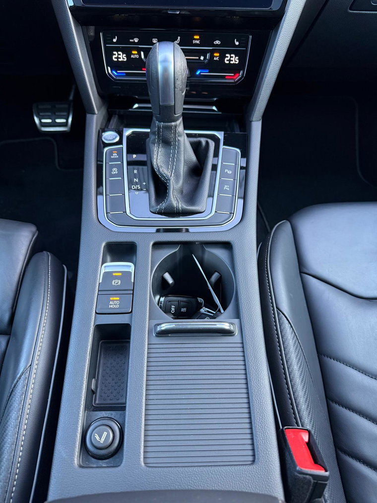 Vehicle Image 37