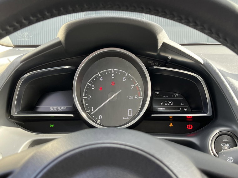 Vehicle Image 32