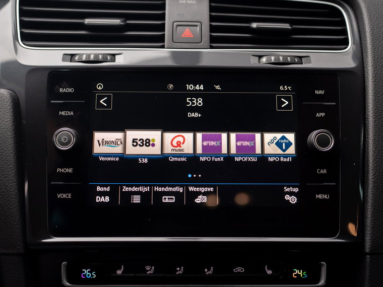 Vehicle Image 12