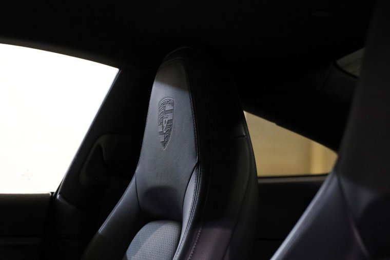 Vehicle Image 27