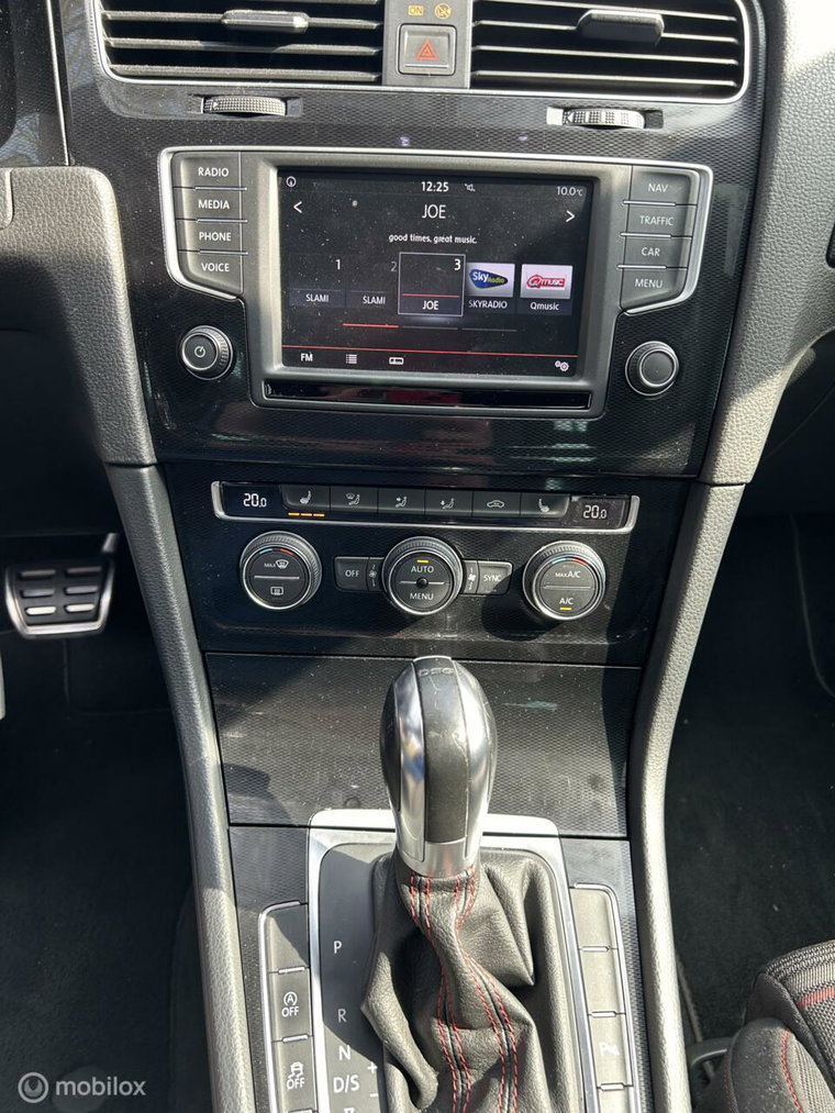 Vehicle Image 17