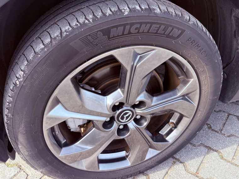 Vehicle Image 35