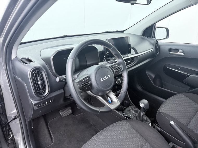 Vehicle Image 18