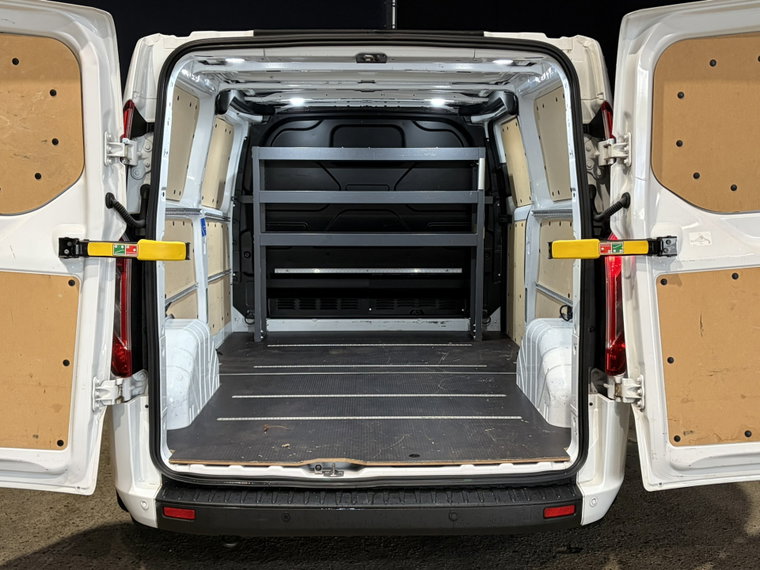 Vehicle Image 13
