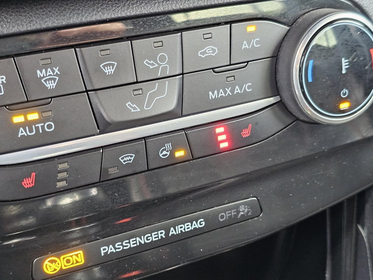 Vehicle Image 27