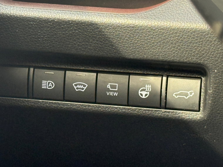 Vehicle Image 29