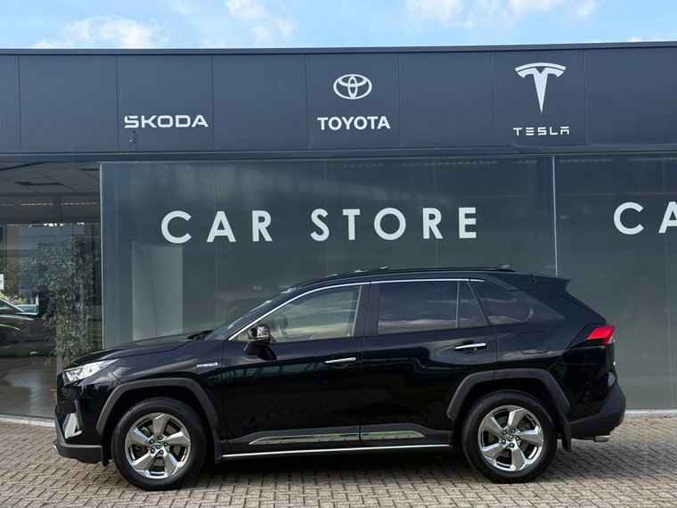 Vehicle Image 6