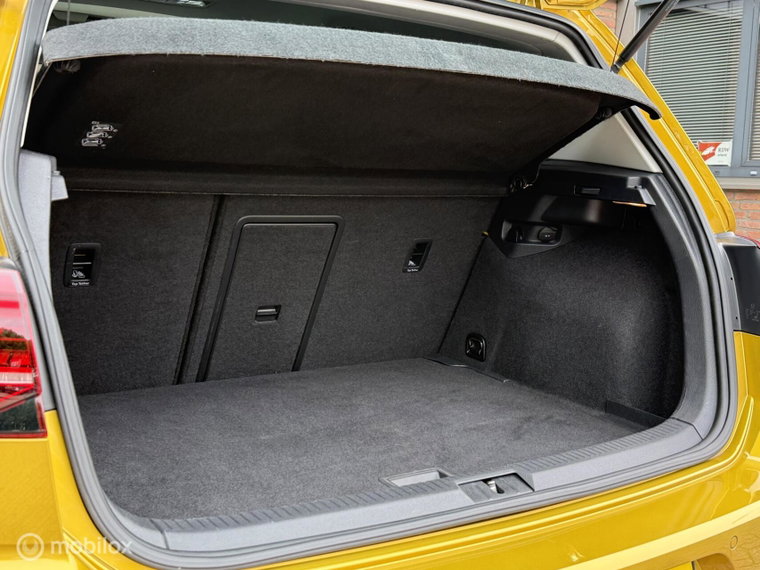 Vehicle Image 45