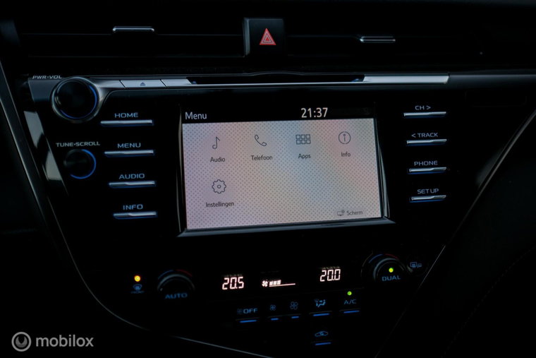 Vehicle Image 24