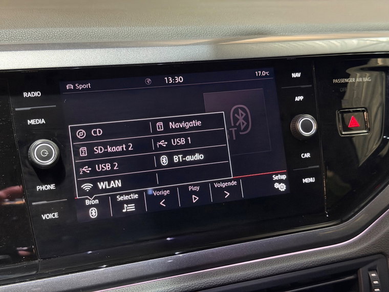 Vehicle Image 38