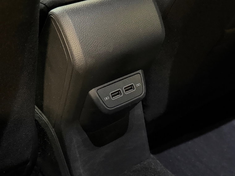 Vehicle Image 41