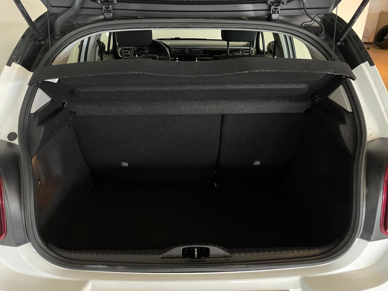 Vehicle Image 35