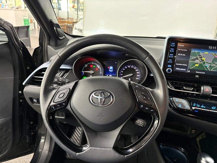 Vehicle Image 13
