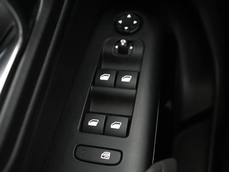 Vehicle Image 27