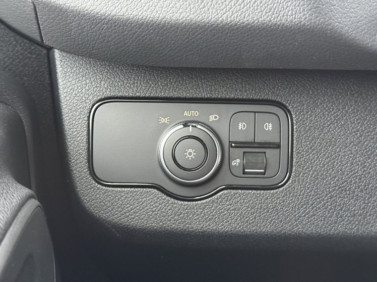 Vehicle Image 27