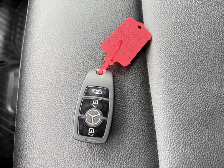 Vehicle Image 33