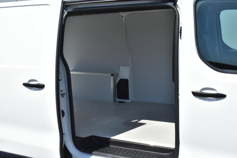 Vehicle Image 22