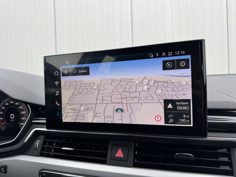 Vehicle Image 9