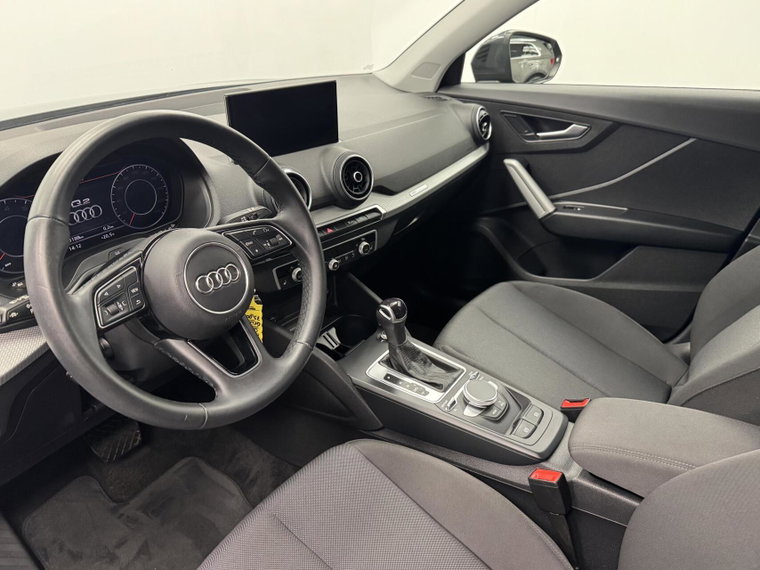 Vehicle Image 13