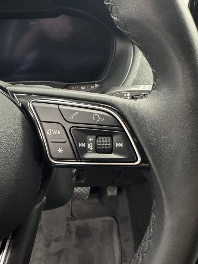 Vehicle Image 37