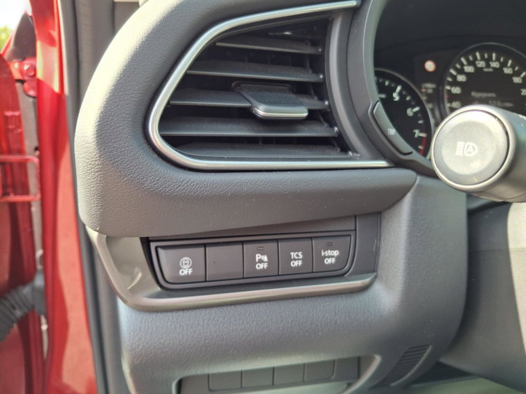Vehicle Image 24