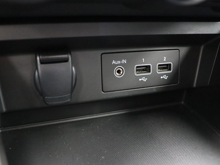 Vehicle Image 30