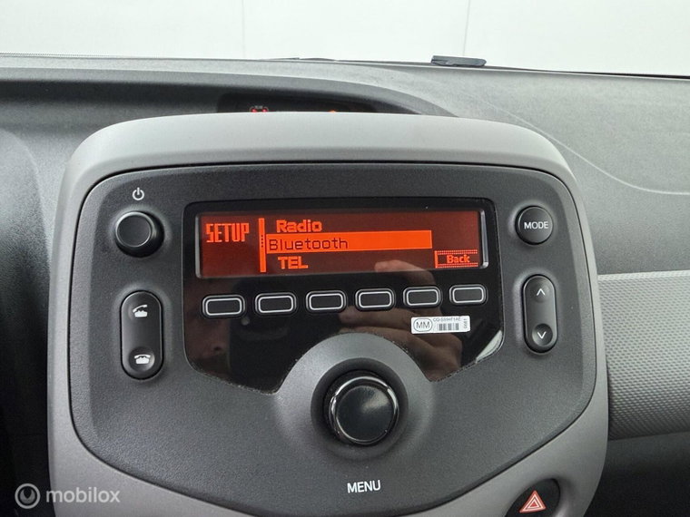 Vehicle Image 14