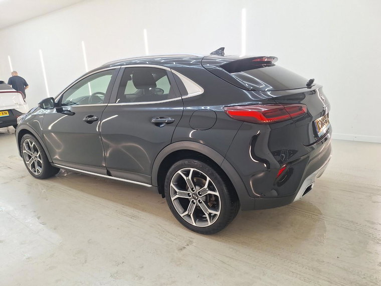 Vehicle Image 13