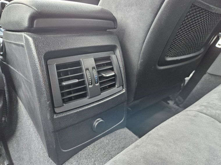 Vehicle Image 45