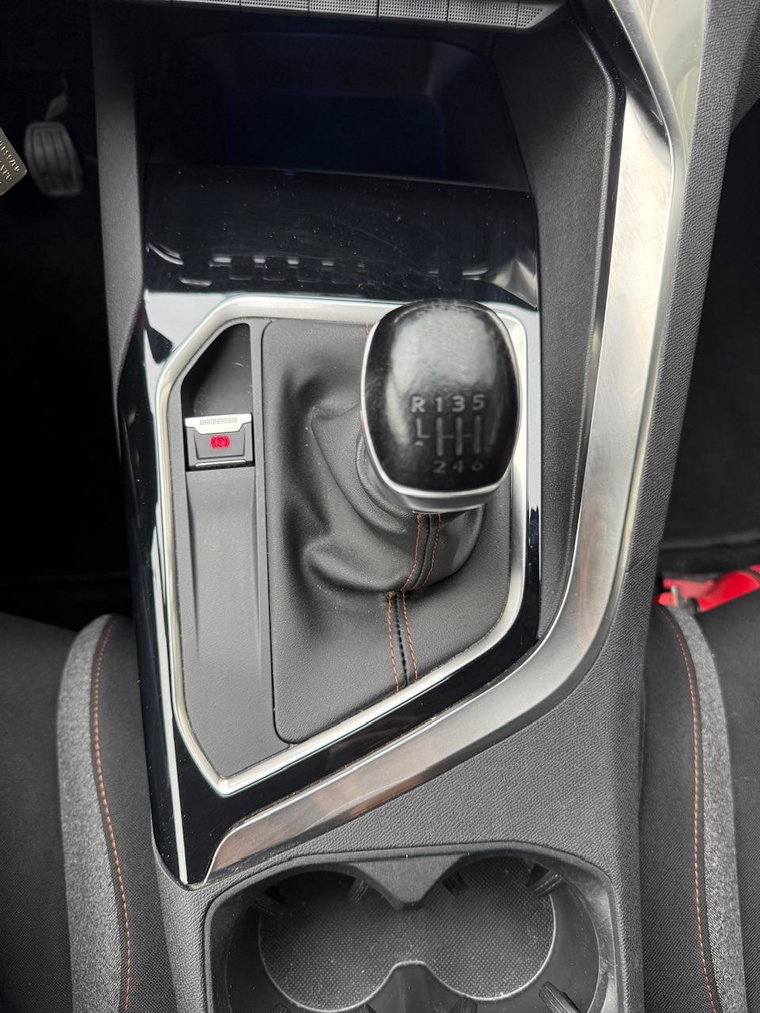 Vehicle Image 41