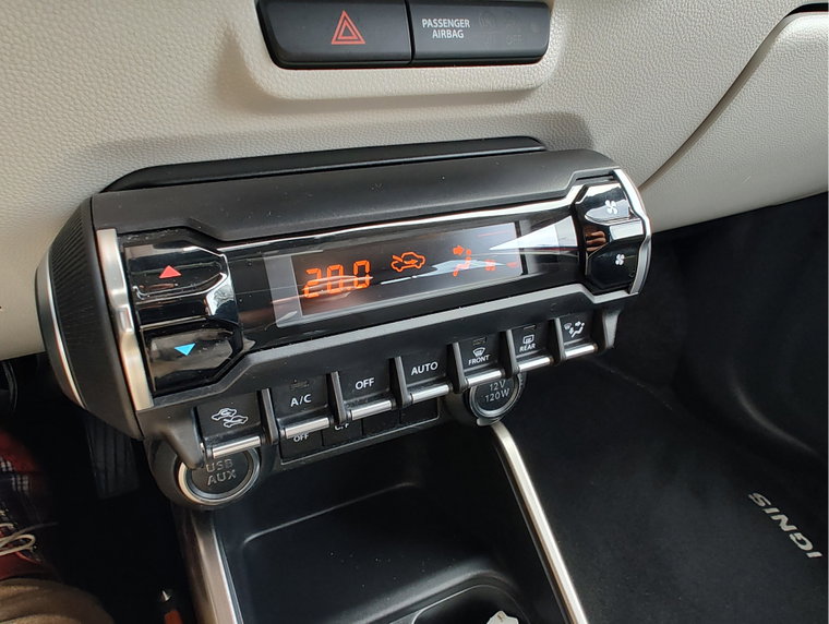 Vehicle Image 16