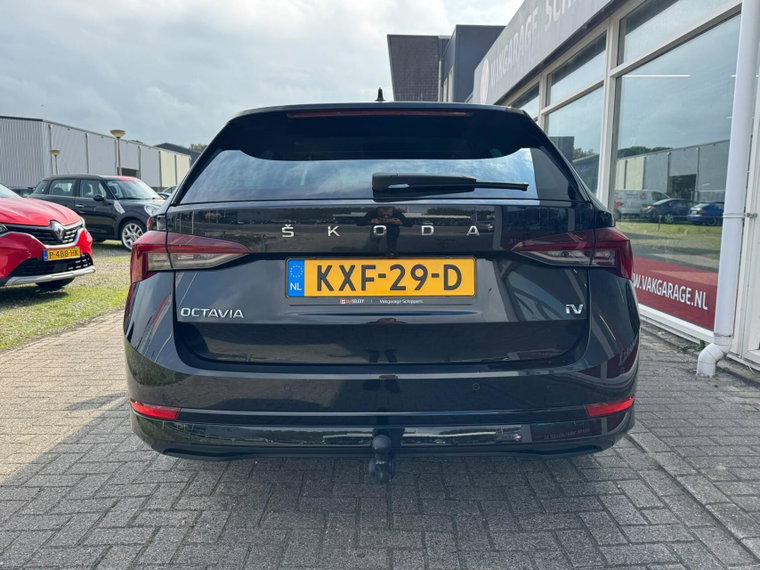 Vehicle Image 33