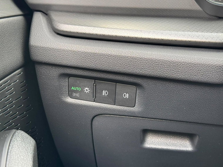 Vehicle Image 45