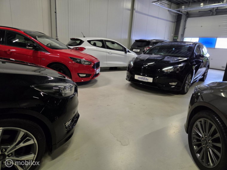 Vehicle Image 26