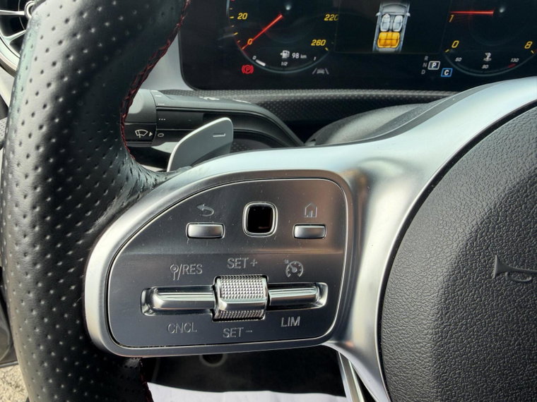 Vehicle Image 26