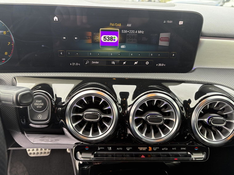 Vehicle Image 33