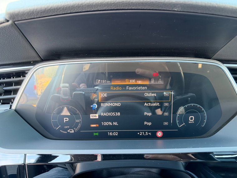 Vehicle Image 19