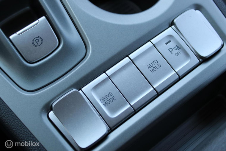 Vehicle Image 26
