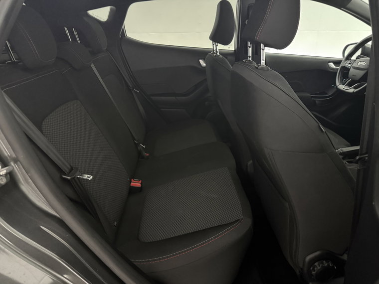 Vehicle Image 35