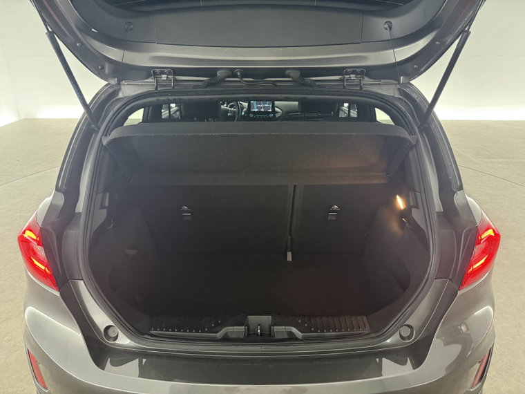 Vehicle Image 36
