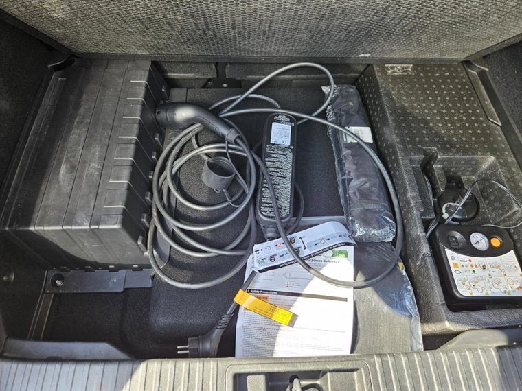 Vehicle Image 36